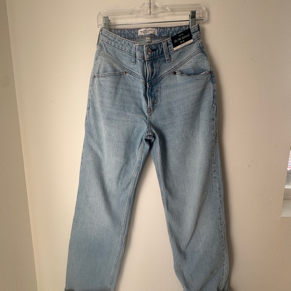 Abercrombie & Fitch Curve Love Jeans – Size 27